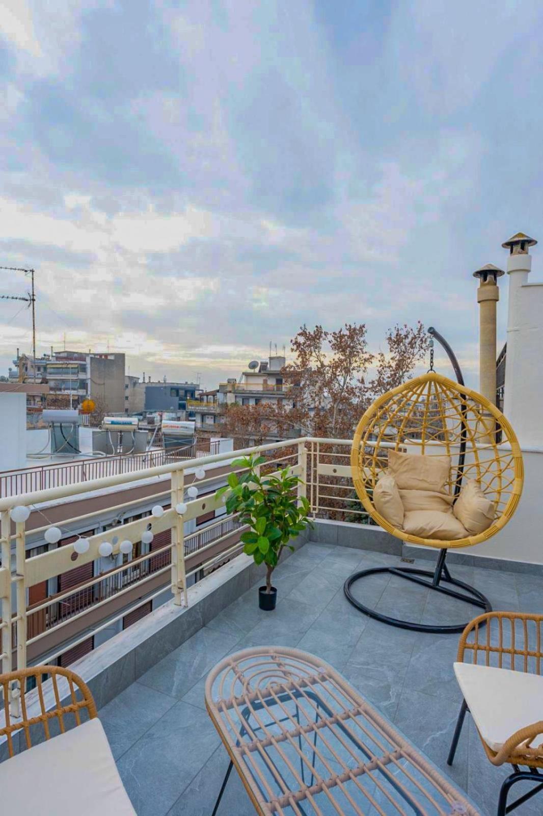 Pomegranate Luxury Penthouse Maisonette With Beautiful Terrace & Free Parking By Binobi ! Soluň Exteriér fotografie