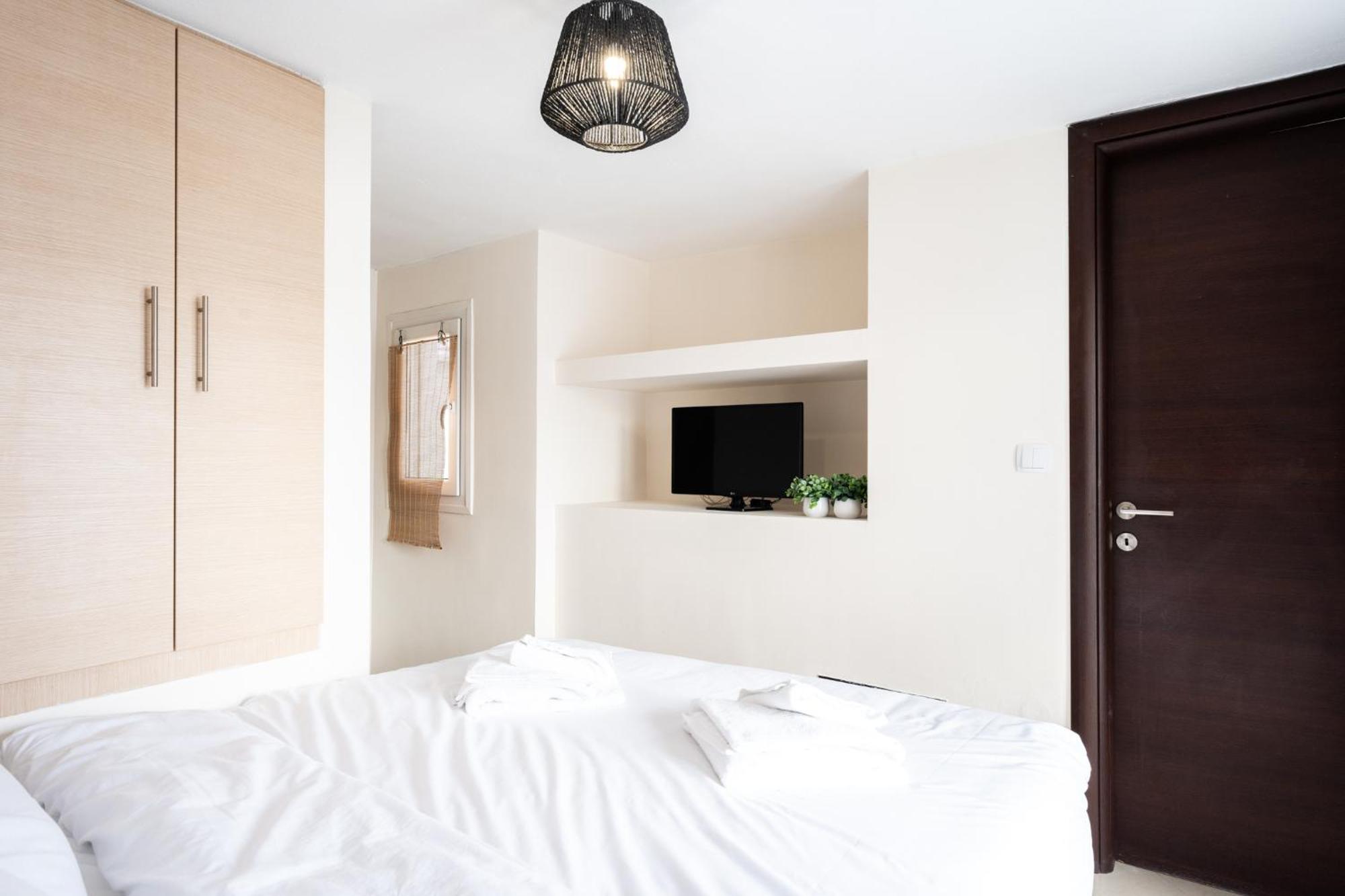 Pomegranate Luxury Penthouse Maisonette With Beautiful Terrace & Free Parking By Binobi ! Soluň Exteriér fotografie